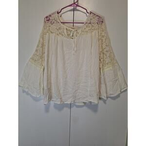 No Comment plus Lace Bell Sleeve Top 1X